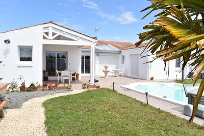 Maison - 180 m² - 5 pièces