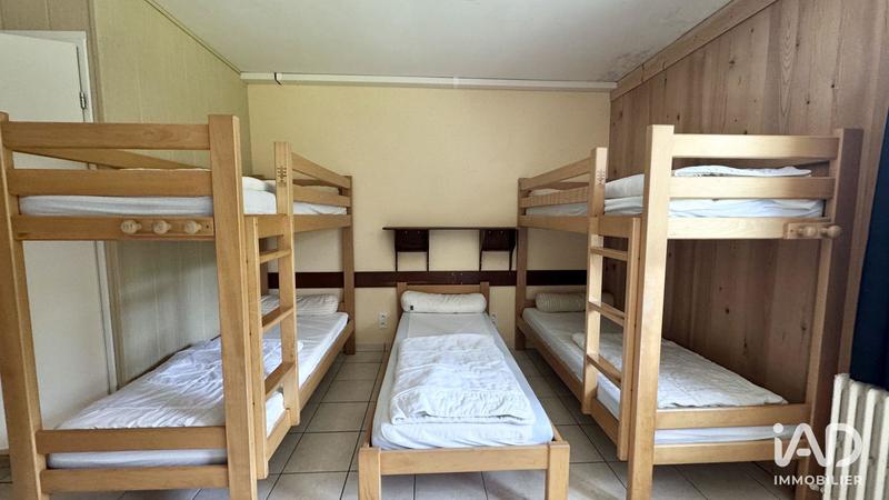 Local commercial - 1 235 m²