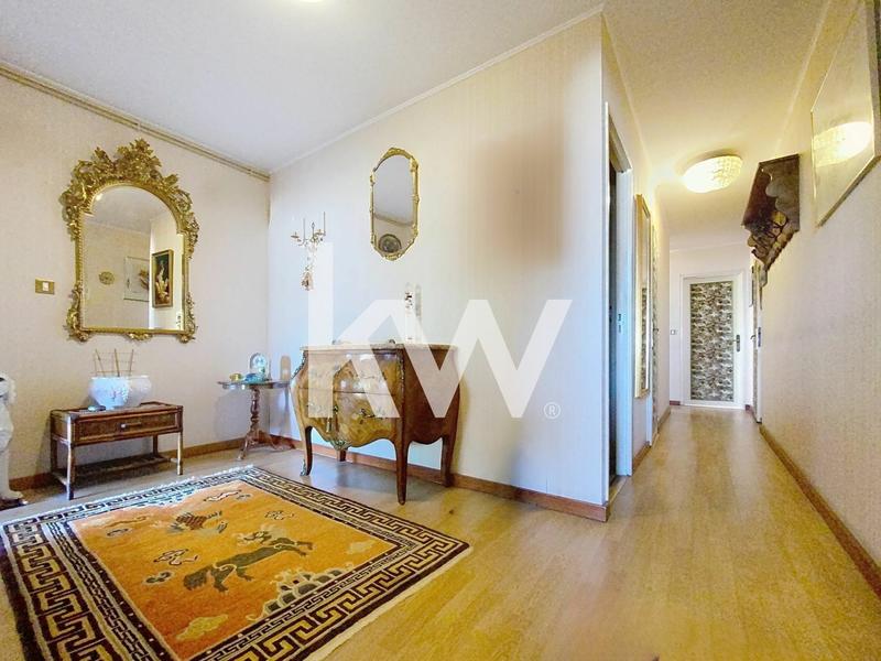 Appartement - 129 m² - 5 pièces