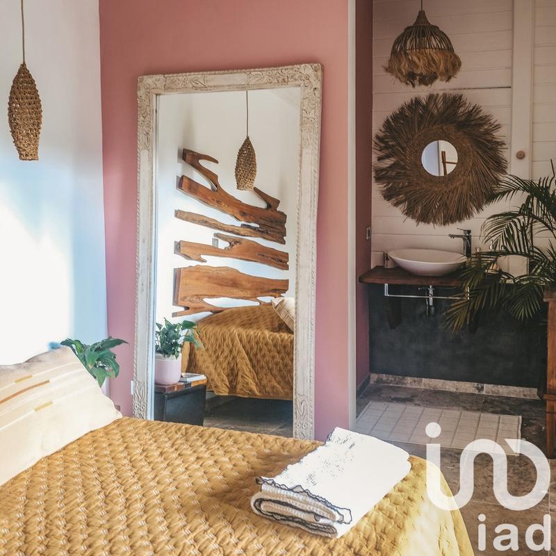 Maison - 272 m² - 5 pièces