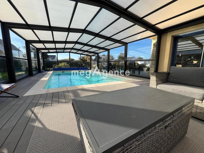 Maison traditionnelle - 149 m² - 7 pièces