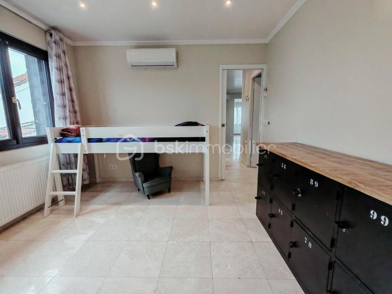 Maison - 167 m² - 6 pièces