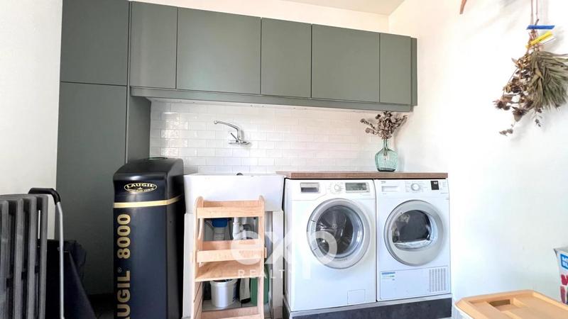 Maison - 208 m² - 7 pièces