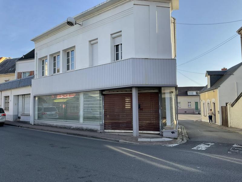 Local commercial - 150 m² - 1 pièce