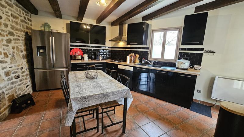 Maison - 250 m² - 10 pièces