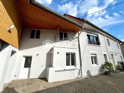 Maison - 249 m² - 7 pièces