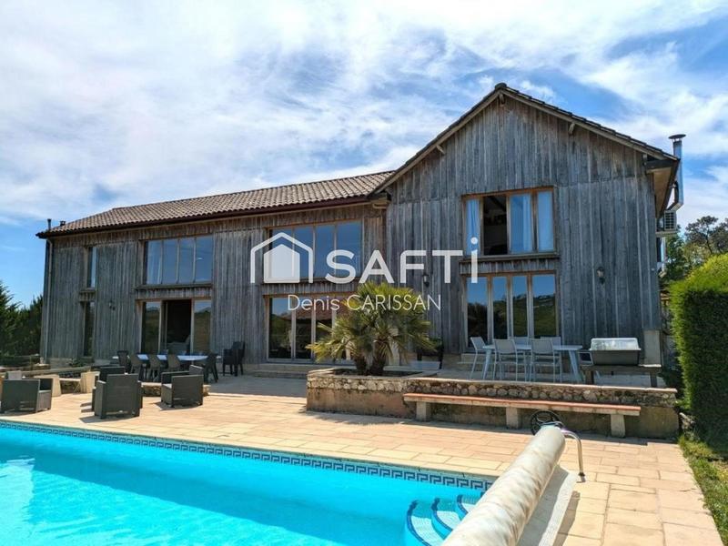 Maison - 859 m² - 19 pièces