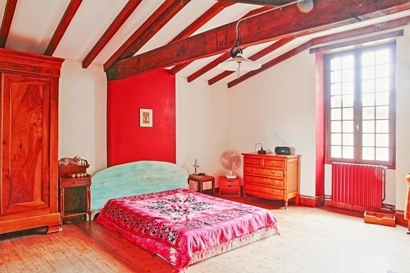 Maison - 380 m² - 8 pièces