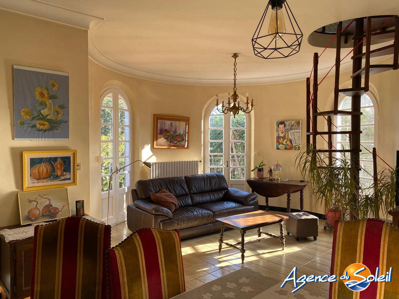 Maison - 170 m² - 5 pièces