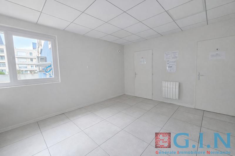 Local commercial - 548 m² - 20 pièces