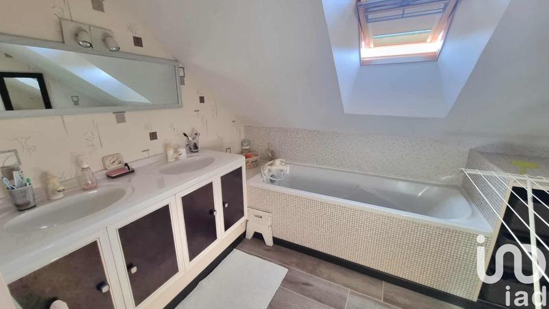 Maison - 136 m² - 6 pièces