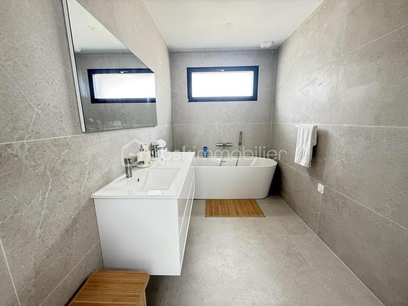 Maison - 149 m² - 6 pièces