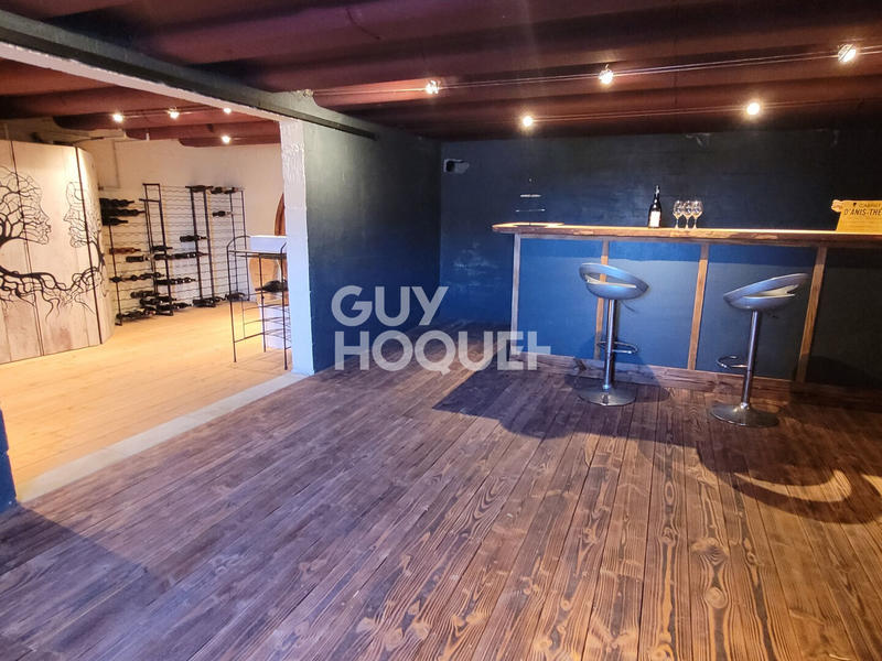 Villa - 258 m² - 8 pièces