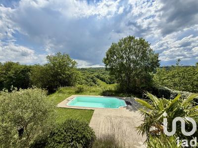 Maison - 155 m² - 6 pièces