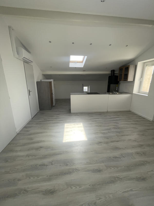 Immeuble - 210 m² - 9 pièces