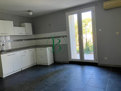 Maison - 203 m² - 7 pièces