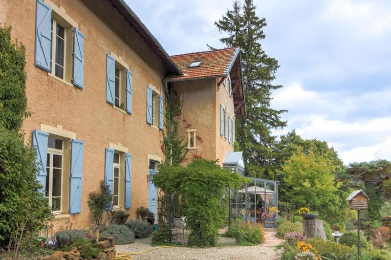 Maison de maîtres - 368 m² - 12 pièces