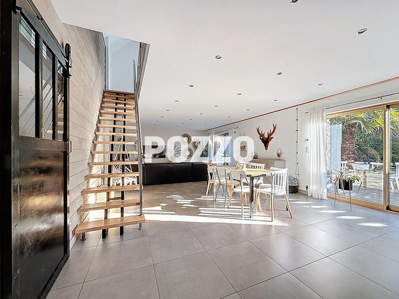 Maison - 168 m² - 7 pièces