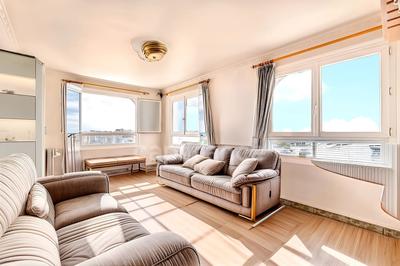 Appartement - 81 m² - 4 pièces