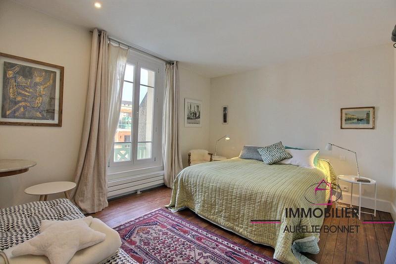 Maison - 163 m² - 8 pièces