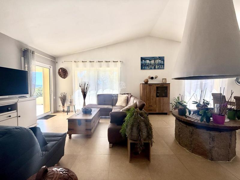 Maison - 111 m² - 5 pièces