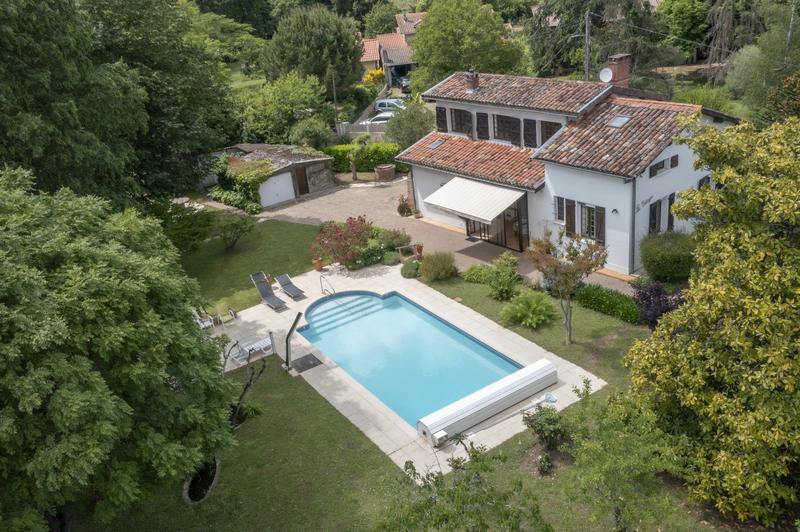 Maison - 175 m² - 9 pièces