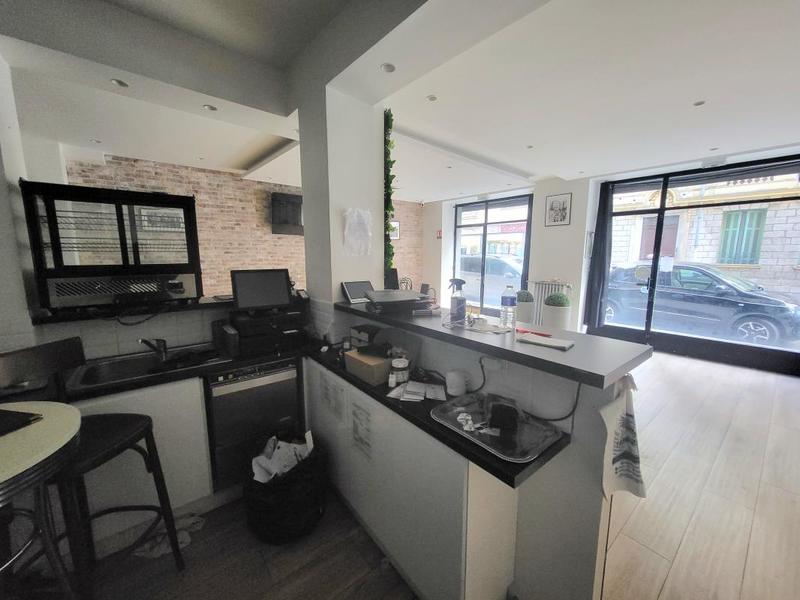 Fonds de commerce - 80 m²