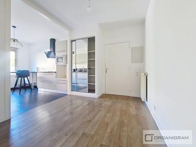 Appartement - 97 m² - 4 pièces