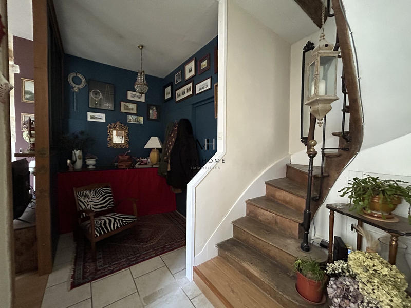 Maison - 183 m² - 8 pièces