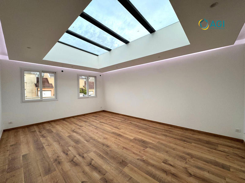 Maison - 125 m² - 6 pièces