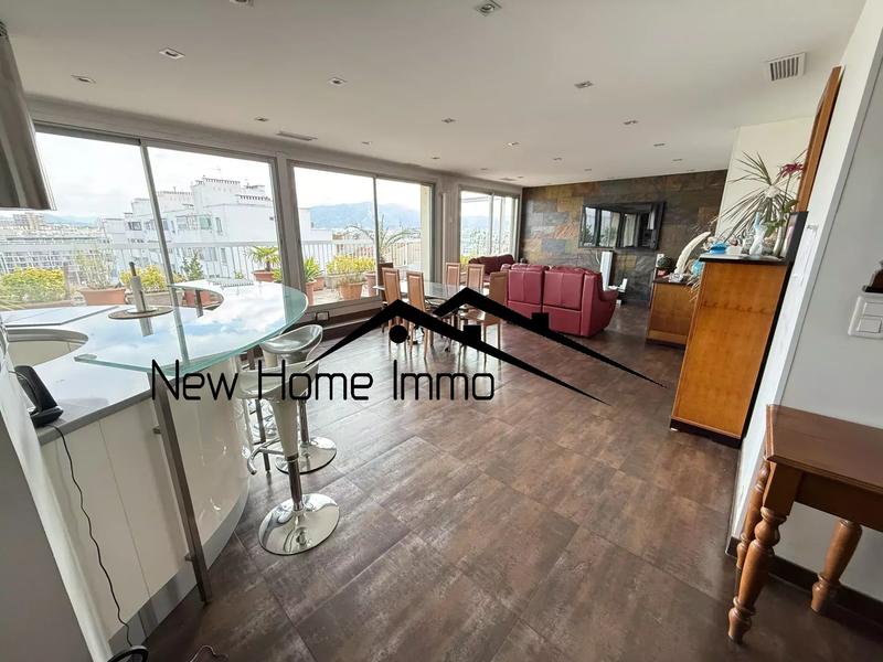 Appartement - 135 m² - 4 pièces