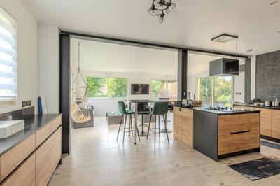 Maison - 163 m² - 7 pièces