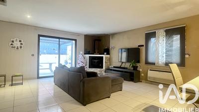 Maison - 99 m² - 4 pièces