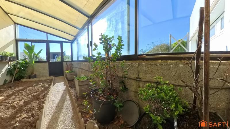 Maison - 240 m² - 11 pièces