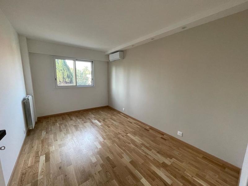 Appartement - 120 m² - 4 pièces