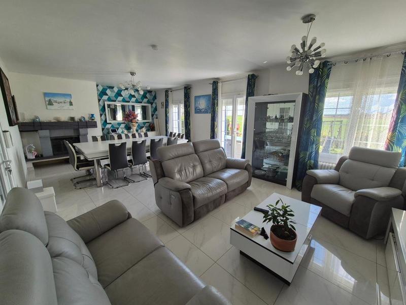 Maison - 189 m² - 6 pièces