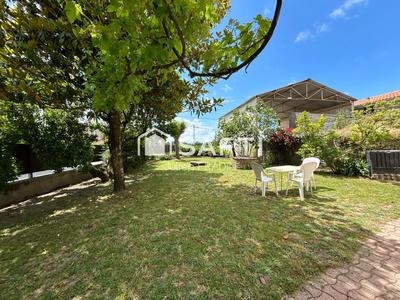 Maison de village - 217 m² - 8 pièces