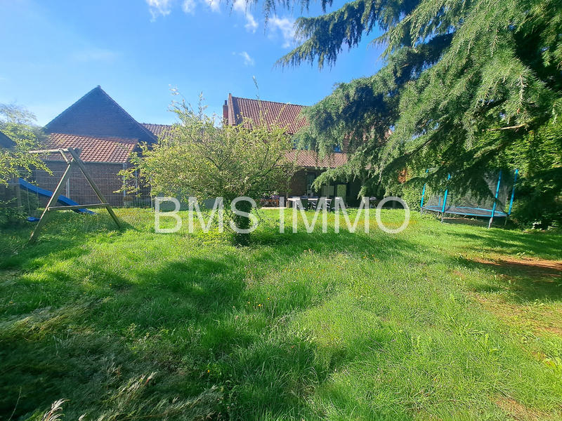 Maison - 208 m² - 7 pièces