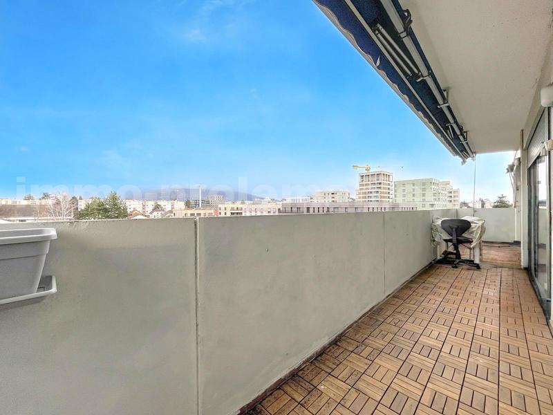 Appartement - 130 m² - 4 pièces