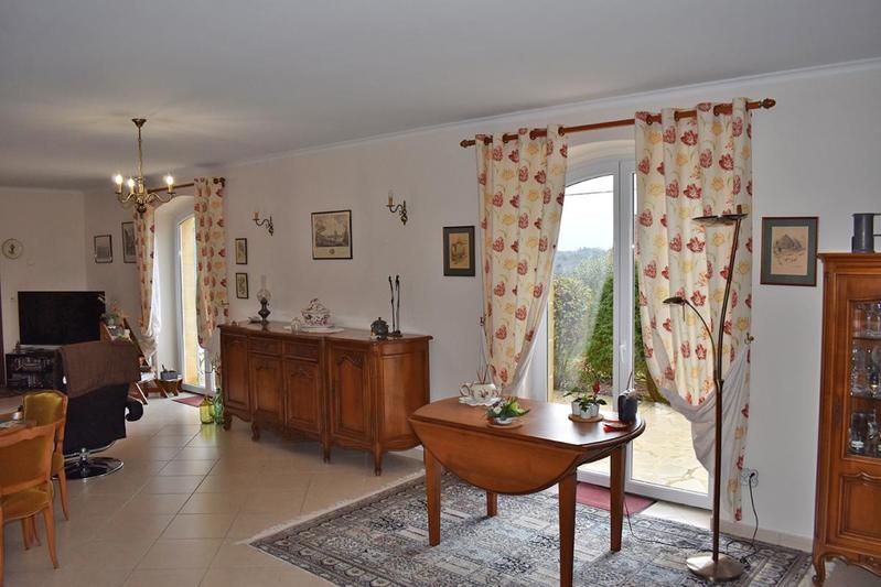 Maison - 201 m² - 5 pièces