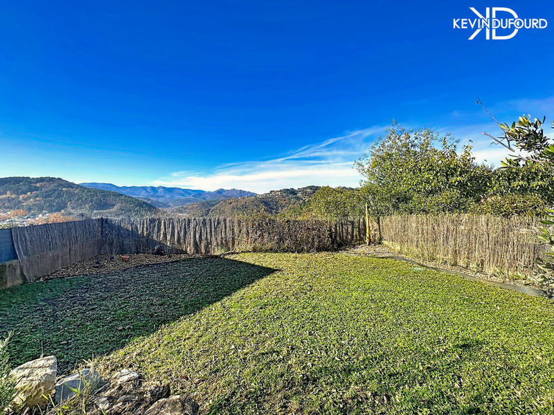 Villa - 90 m² - 5 pièces