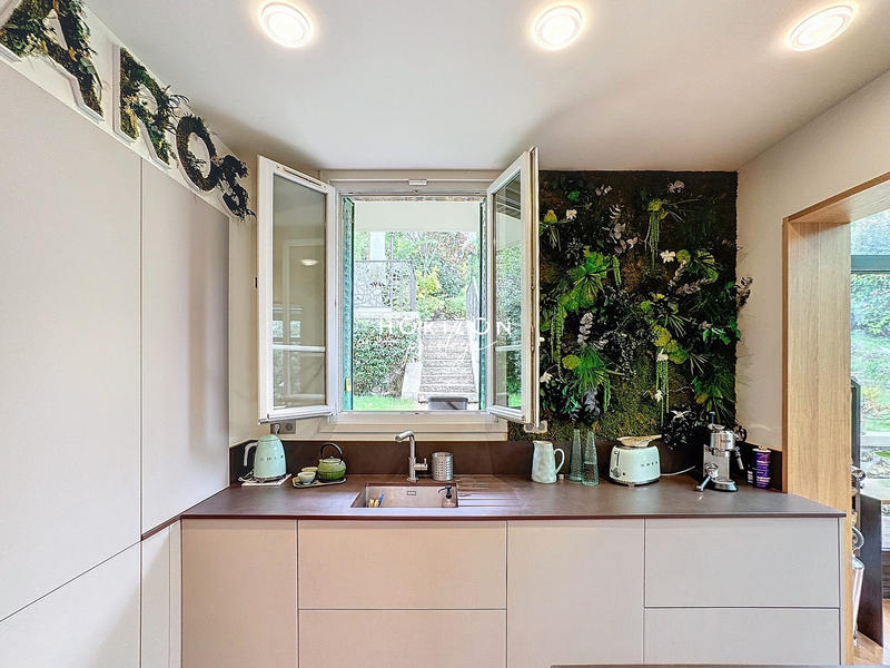 Maison - 167 m² - 7 pièces