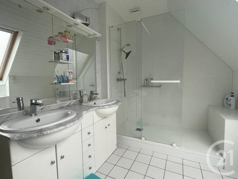 Maison - 109 m² - 5 pièces