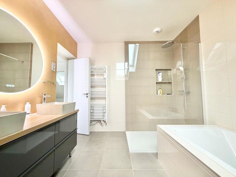 Maison - 164 m² - 6 pièces