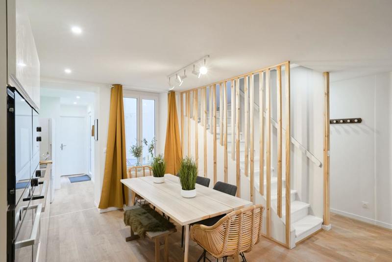 Maison - 148 m² - 8 pièces