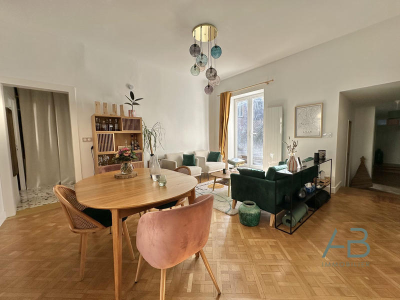 Appartement - 85 m² - 4 pièces