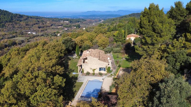 Villa - 160 m² - 8 pièces