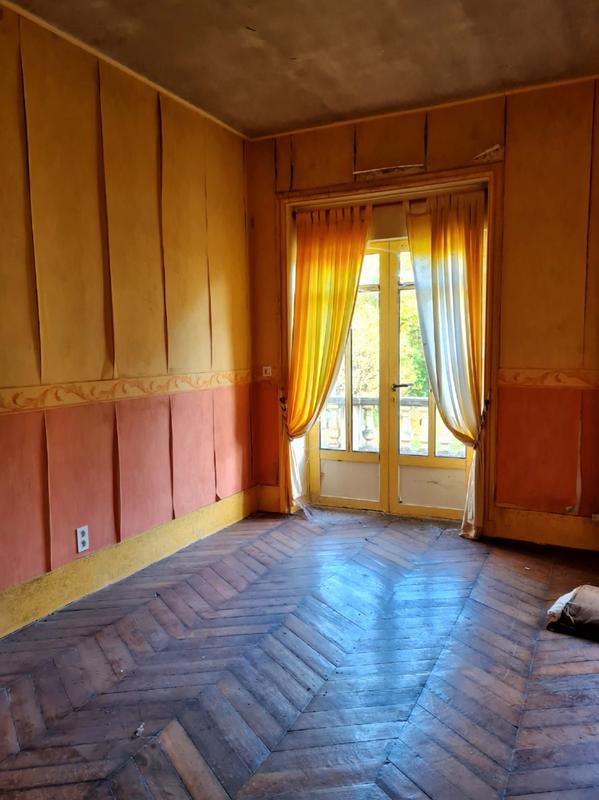 Château - 523 m² - 12 pièces