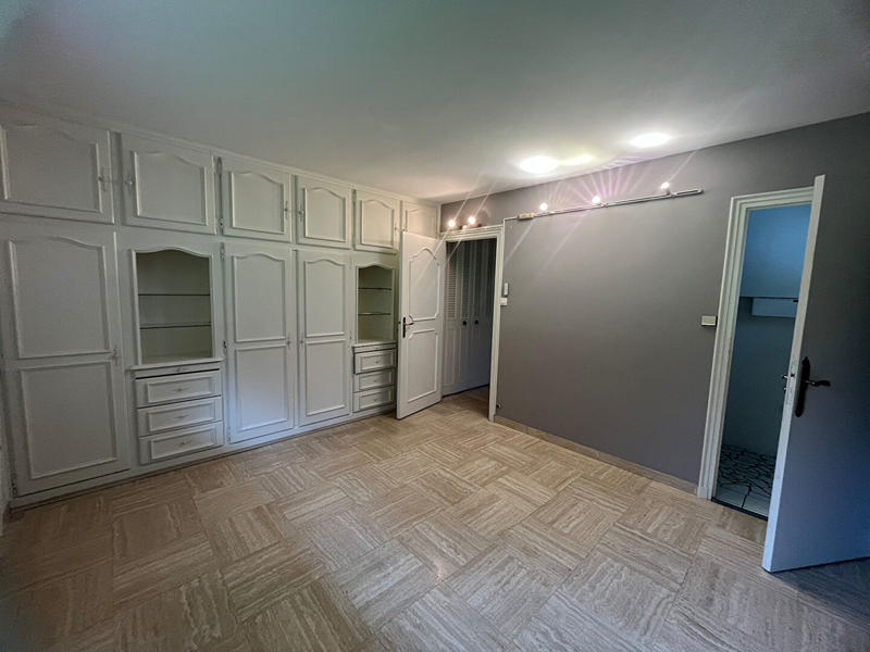 Maison - 185 m² - 6 pièces