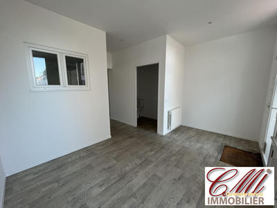 Local commercial - 49 m² - 2 pièces